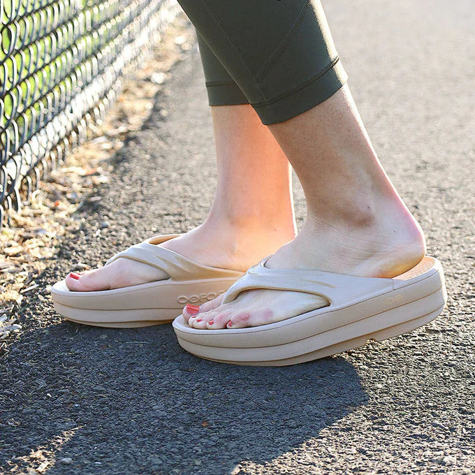 WOMEN'S OOMEGA - NOMAD