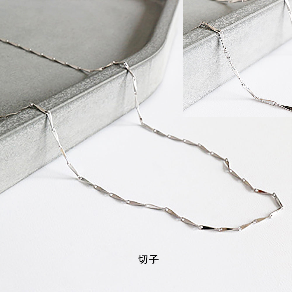 チェーンネックレス